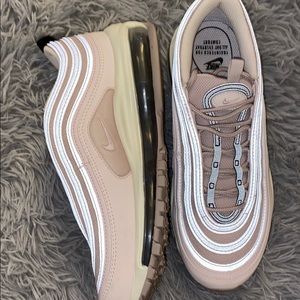 Women Nike air max’s sneakers